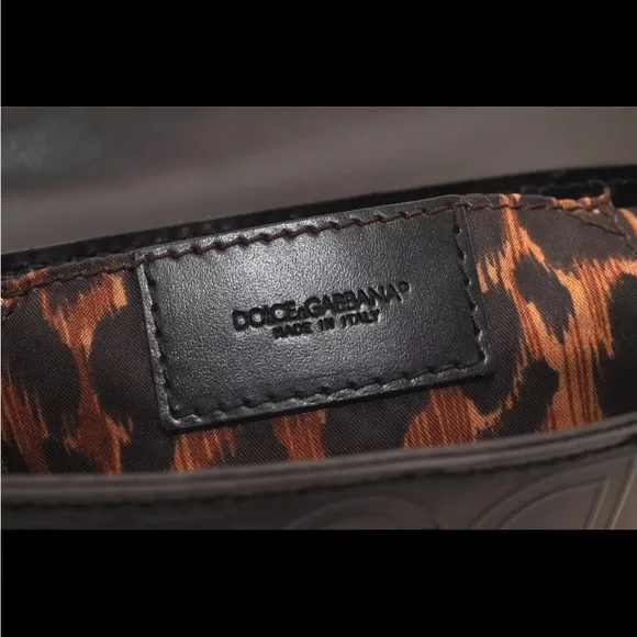 Dolce & Gabbana Black Patent Shoulder Bag EUC - Picture 11 of 17